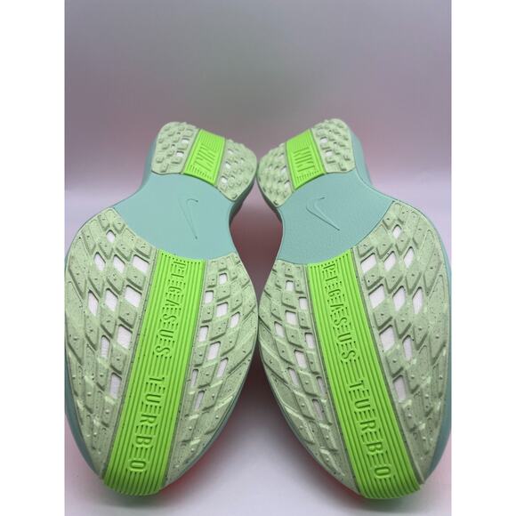 Nike ZoomX Pegasus Plus Bright Crimson Women's Size 10 FQ7262-600 New - Picture 13 of 16
